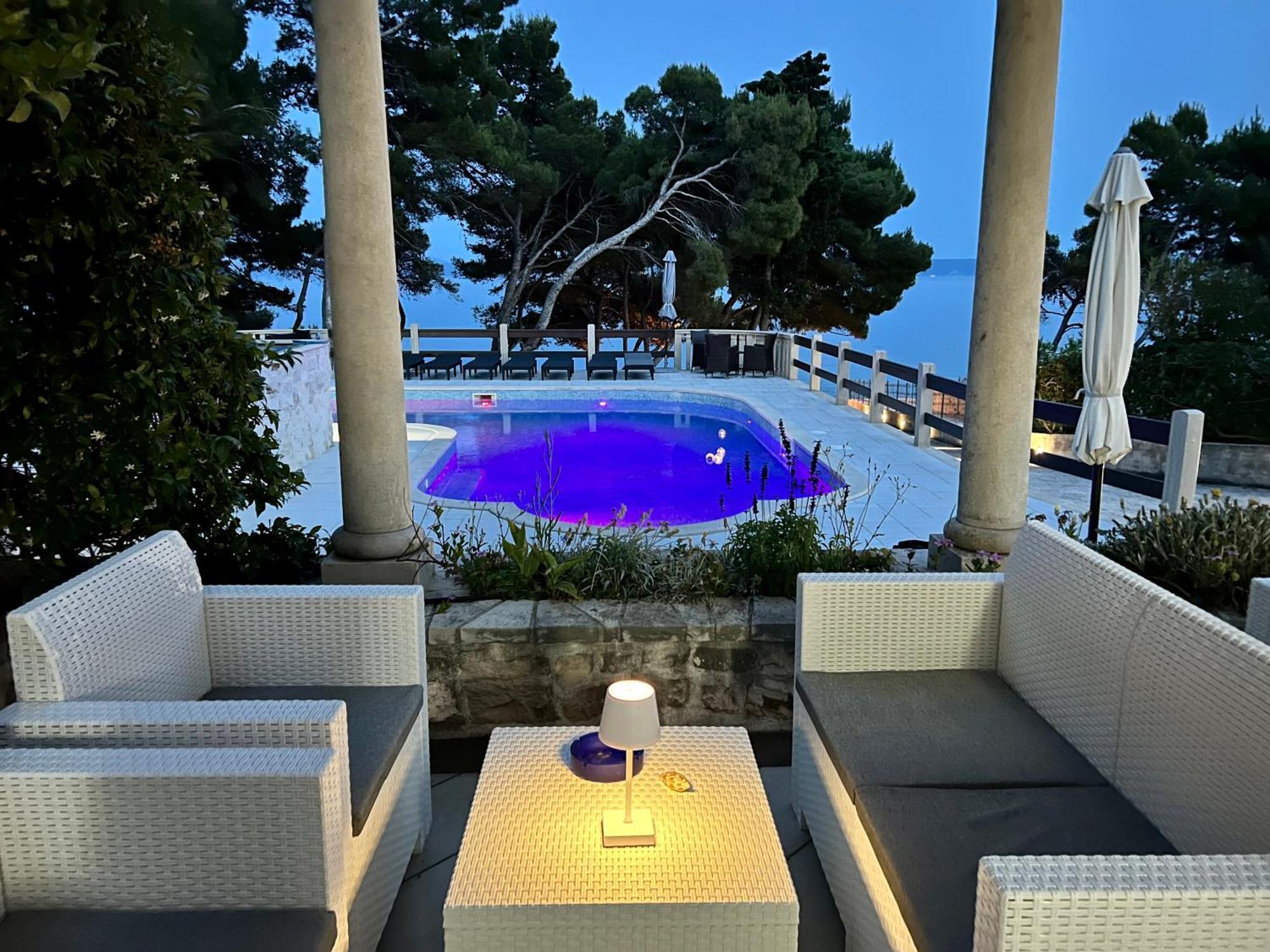 Vila Vera Seafront Apartments Sumartin Bagian luar foto