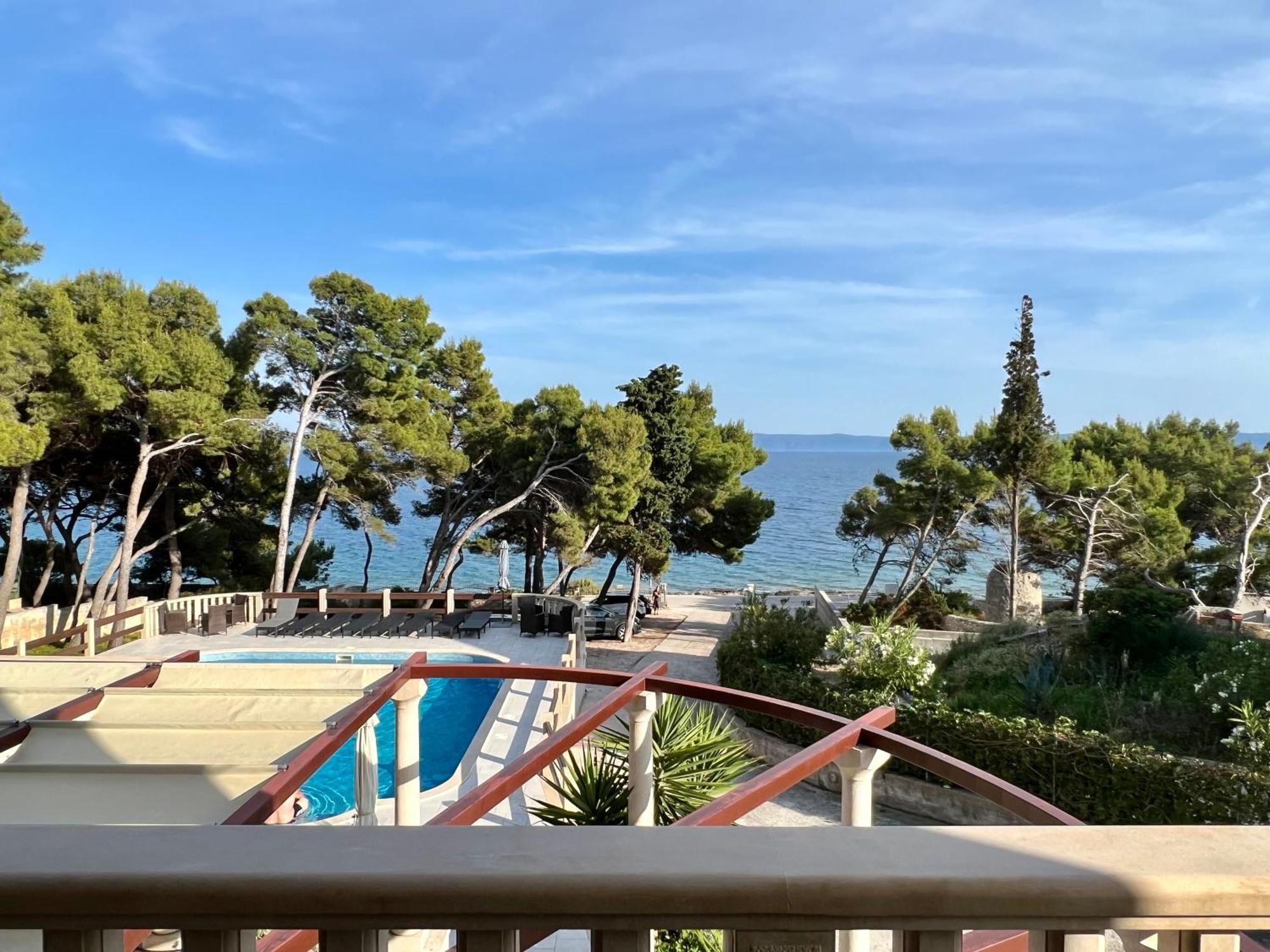 Vila Vera Seafront Apartments Sumartin Bagian luar foto