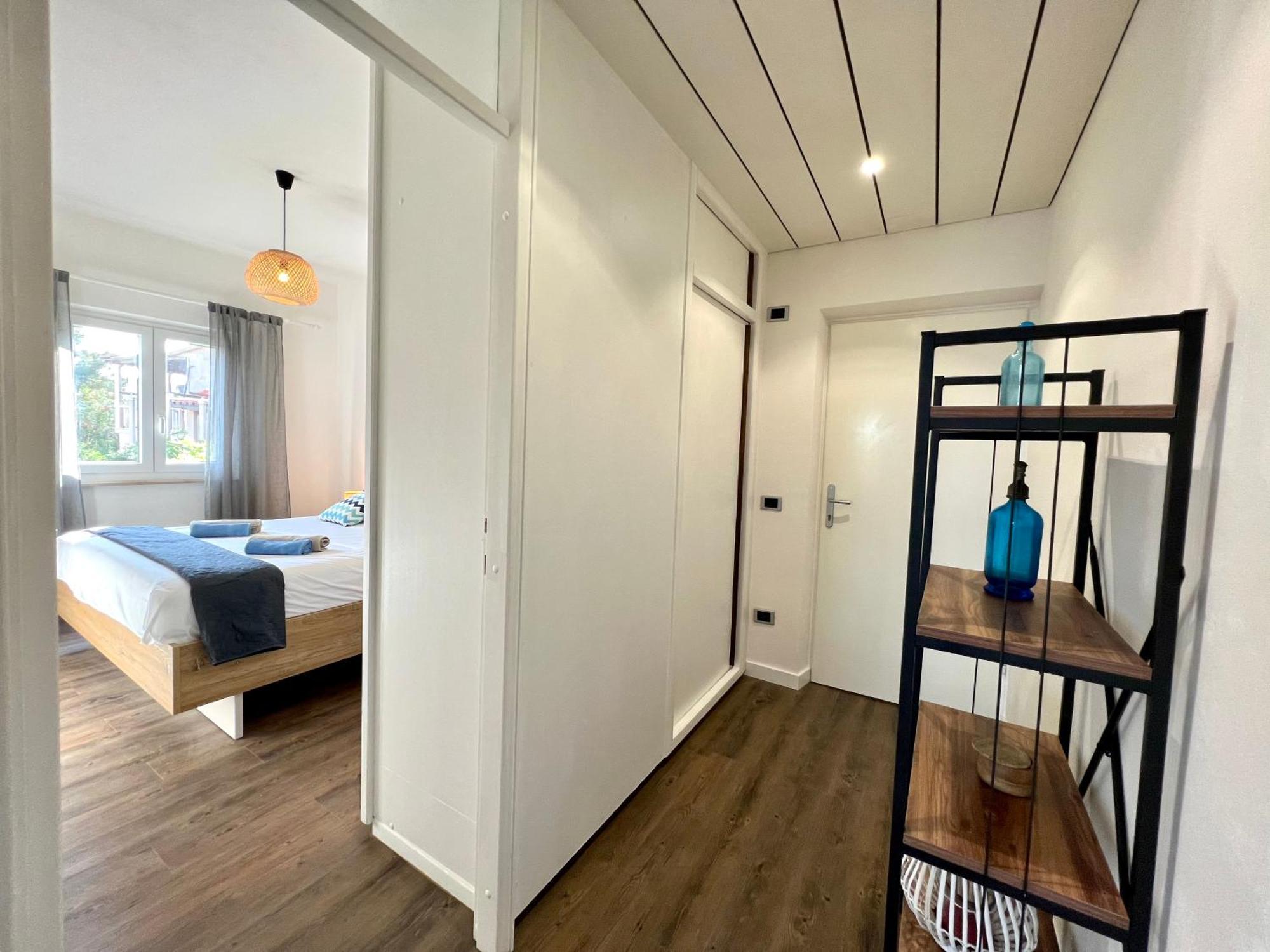 Vila Vera Seafront Apartments Sumartin Bagian luar foto