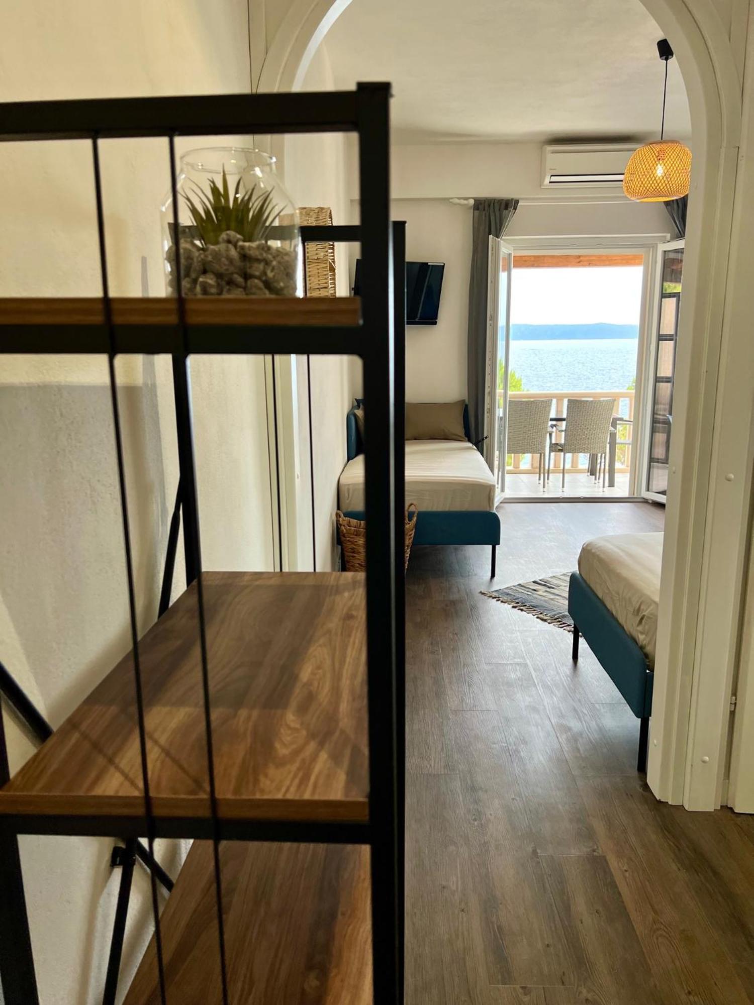 Vila Vera Seafront Apartments Sumartin Bagian luar foto