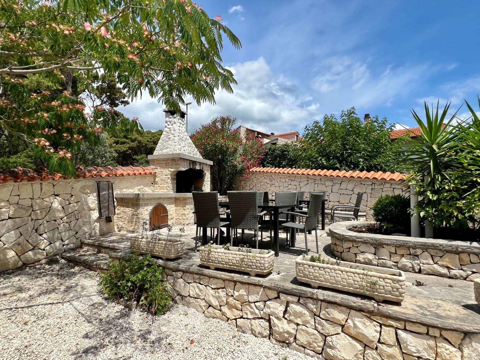 Vila Vera Seafront Apartments Sumartin Bagian luar foto